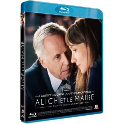 ALICE ET LE MAIRE